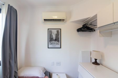 Quarto 1 de apartamento para alugar com 2 quartos, 55m² em Vila Olímpia, São Paulo