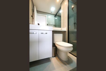 Apartamento à venda com 59m², 2 quartos e 1 vaga Apartamento à venda com 59m², 2 quartos e 1 vagaBanheiro da suíte