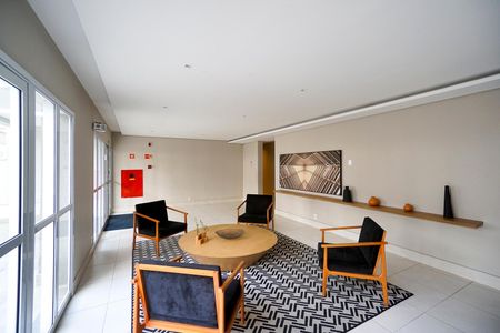 Apartamento à venda com 59m², 2 quartos e 1 vaga Apartamento à venda com 59m², 2 quartos e 1 vagaHall social