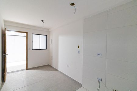 Sala e Cozinha de apartamento à venda com 2 quartos, 40m² em Vila Ré, São Paulo