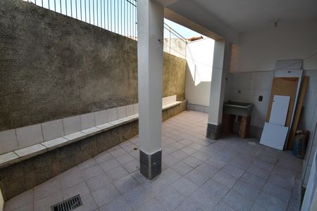 Casa à venda com 325m², 6 quartos e 3 vagasÁrea de Serviço