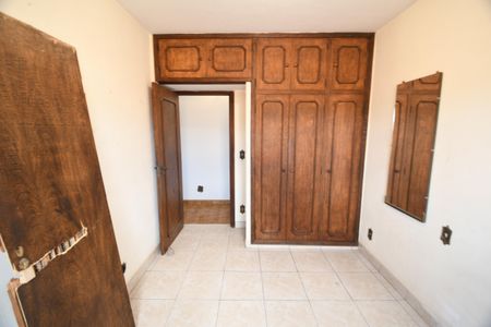 Casa à venda com 325m², 6 quartos e 3 vagasQuarto 1 - Casa 2