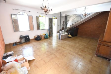 Casa à venda com 325m², 6 quartos e 3 vagasSala - Casa 2