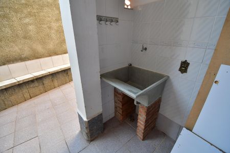 Casa à venda com 325m², 6 quartos e 3 vagasÁrea de Serviço