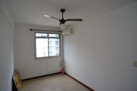 Quarto 2 de apartamento para alugar com 2 quartos, 57m² em Itanhangá, Rio de Janeiro