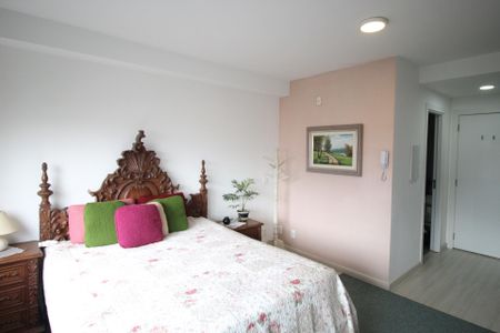 Kitnet de apartamento para alugar com 0 quarto, 35m² em Petrópolis, Porto Alegre