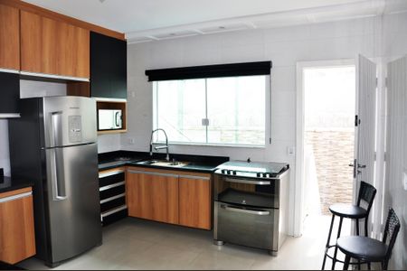 Casa para alugar com 170m², 4 quartos e 2 vagas Casa para alugar com 170m², 4 quartos e 2 vagasCozinha