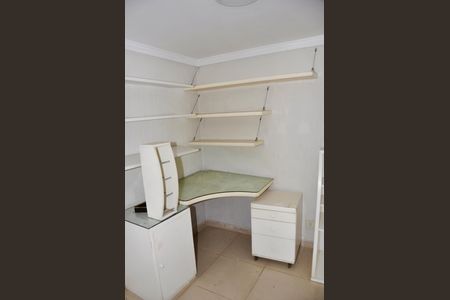 Casa para alugar com 170m², 4 quartos e 2 vagas Casa para alugar com 170m², 4 quartos e 2 vagasQuarto de Serviço