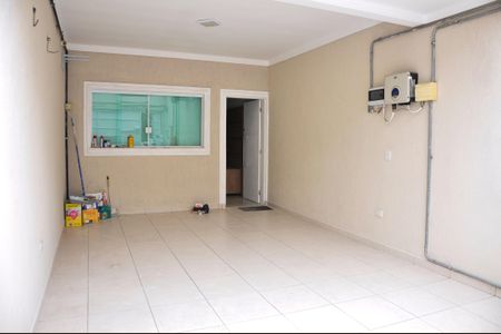 Casa para alugar com 170m², 4 quartos e 2 vagas Casa para alugar com 170m², 4 quartos e 2 vagasGaragem