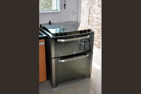 Casa para alugar com 170m², 4 quartos e 2 vagas Casa para alugar com 170m², 4 quartos e 2 vagasCozinha