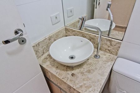 Casa para alugar com 170m², 4 quartos e 2 vagas Casa para alugar com 170m², 4 quartos e 2 vagasBanheiro