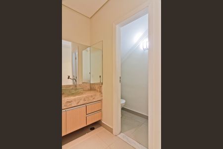 Casa para alugar com 170m², 4 quartos e 2 vagas Casa para alugar com 170m², 4 quartos e 2 vagasLavabo