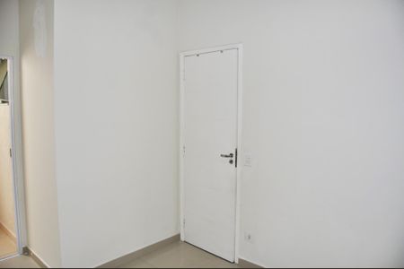 Casa para alugar com 170m², 4 quartos e 2 vagas Casa para alugar com 170m², 4 quartos e 2 vagasQuarto