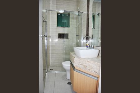 Casa para alugar com 170m², 4 quartos e 2 vagas Casa para alugar com 170m², 4 quartos e 2 vagasBanheiro da Suíte