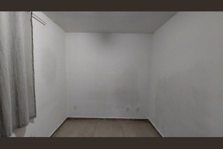 Quarto 1 de apartamento para alugar com 2 quartos, 40m² em Cerâmica, Nova Iguaçu