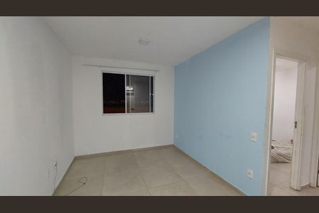 Sala de apartamento para alugar com 2 quartos, 40m² em Cerâmica, Nova Iguaçu