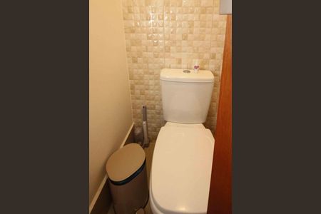 Casa à venda com 130m², 3 quartos e 2 vagas