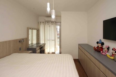 Casa à venda com 130m², 3 quartos e 2 vagas