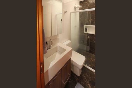 Casa à venda com 130m², 3 quartos e 2 vagas