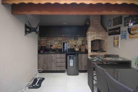 Casa à venda com 130m², 3 quartos e 2 vagas