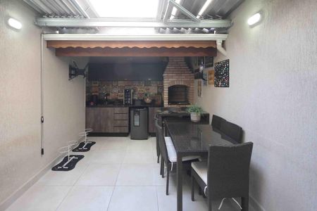 Casa à venda com 130m², 3 quartos e 2 vagas