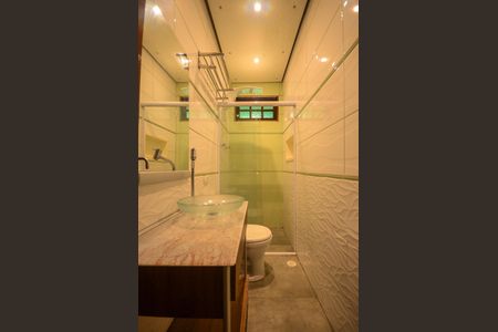 Casa para alugar com 210m², 4 quartos e 4 vagas Casa para alugar com 210m², 4 quartos e 4 vagasBanheiro social