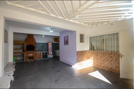 Espaço de festas de casa para alugar com 4 quartos, 210m² em Vila Carbone, São Paulo