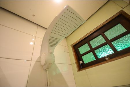 Casa para alugar com 210m², 4 quartos e 4 vagas Casa para alugar com 210m², 4 quartos e 4 vagasBanheiro social