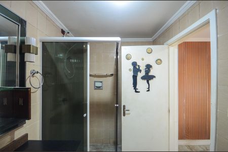 Casa para alugar com 210m², 4 quartos e 4 vagas Casa para alugar com 210m², 4 quartos e 4 vagasCasa 2 - Banheiro social