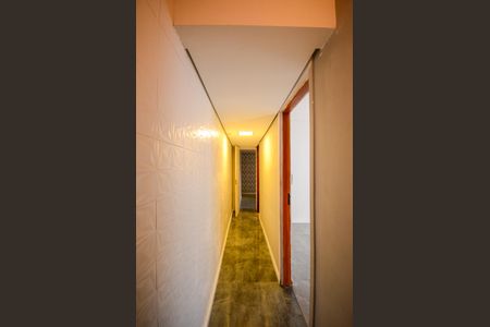 Casa para alugar com 210m², 4 quartos e 4 vagas Casa para alugar com 210m², 4 quartos e 4 vagasCorredor