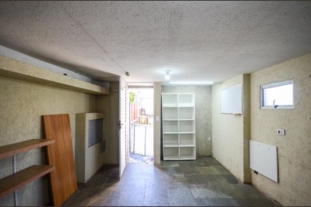 Quarto de serviço  de casa à venda com 4 quartos, 210m² em Vila Carbone, São Paulo