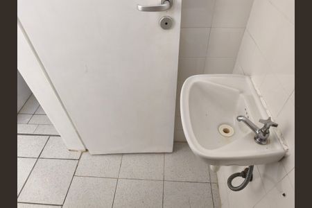 Apartamento para alugar com 120m², 3 quartos e 2 vagasBanheiro de Serviço