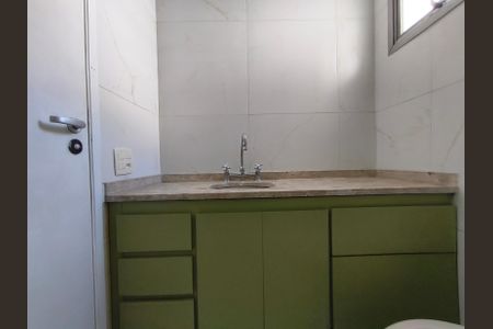 Apartamento para alugar com 120m², 3 quartos e 2 vagasBanheiro Social