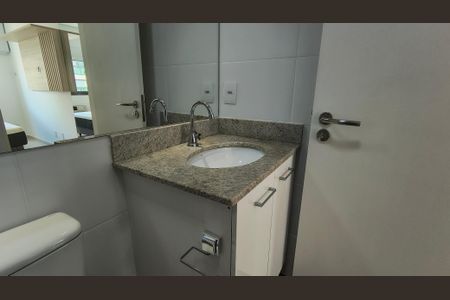 Apartamento para alugar com 66m², 2 quartos e 1 vaga Apartamento para alugar com 66m², 2 quartos e 1 vagaBanheiro da Suíte