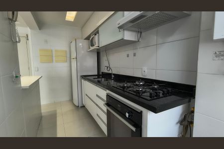 Apartamento para alugar com 66m², 2 quartos e 1 vaga Apartamento para alugar com 66m², 2 quartos e 1 vagaCozinha e Área de Serviço
