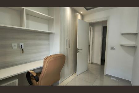 Apartamento para alugar com 66m², 2 quartos e 1 vaga Apartamento para alugar com 66m², 2 quartos e 1 vagaQuarto