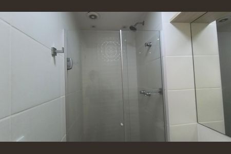 Apartamento para alugar com 66m², 2 quartos e 1 vaga Apartamento para alugar com 66m², 2 quartos e 1 vagaBanheiro da Suíte