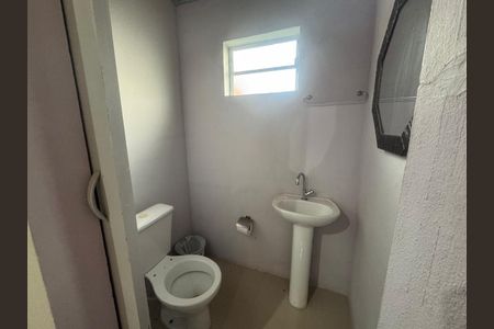 Casa para alugar com 400m², 6 quartos e 4 vagas Casa para alugar com 400m², 6 quartos e 4 vagasBanheiro de serviço