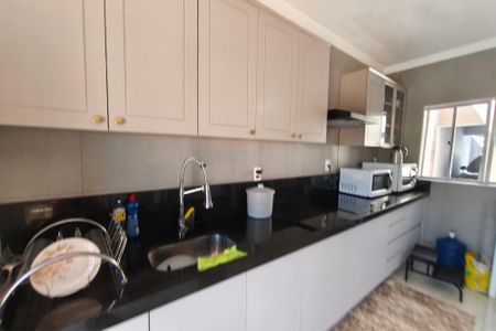 Casa para alugar com 400m², 6 quartos e 4 vagas Casa para alugar com 400m², 6 quartos e 4 vagasCozinha