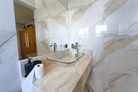 Casa para alugar com 400m², 6 quartos e 4 vagas Casa para alugar com 400m², 6 quartos e 4 vagasBanheiro Suíte