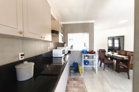 Casa para alugar com 400m², 6 quartos e 4 vagas Casa para alugar com 400m², 6 quartos e 4 vagasCozinha