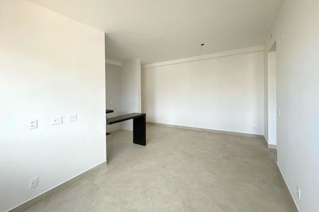 Sala de apartamento à venda com 2 quartos, 60m² em Serra, Belo Horizonte