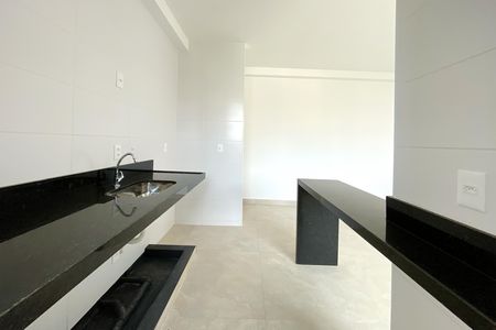 Apartamento à venda com 60m², 2 quartos e 2 vagas Apartamento à venda com 60m², 2 quartos e 2 vagasCozinha