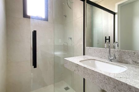 Apartamento à venda com 60m², 2 quartos e 2 vagas Apartamento à venda com 60m², 2 quartos e 2 vagasBanheiro da Suíte 1