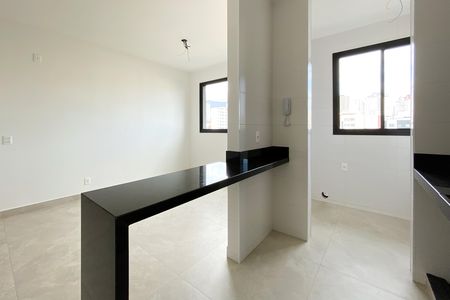 Apartamento à venda com 60m², 2 quartos e 2 vagas Apartamento à venda com 60m², 2 quartos e 2 vagasCozinha