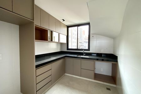 Apartamento à venda com 117m², 2 quartos e 2 vagas Apartamento à venda com 117m², 2 quartos e 2 vagasCozinha