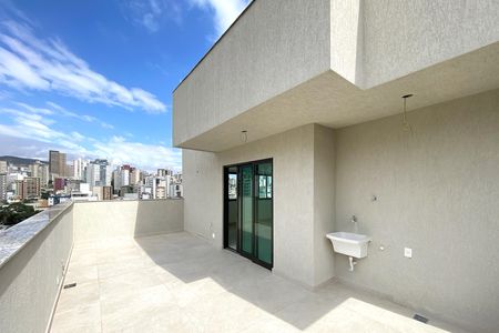Apartamento à venda com 117m², 2 quartos e 2 vagas Apartamento à venda com 117m², 2 quartos e 2 vagasCobertura