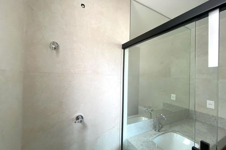Apartamento à venda com 117m², 2 quartos e 2 vagas Apartamento à venda com 117m², 2 quartos e 2 vagasBanheiro da Suíte 2