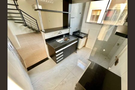 Apartamento à venda com 88m², 2 quartos e 1 vaga Apartamento à venda com 88m², 2 quartos e 1 vagaCozinha
