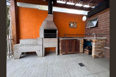 Casa à venda com 110m², 2 quartos e 4 vagasÁrea Externa